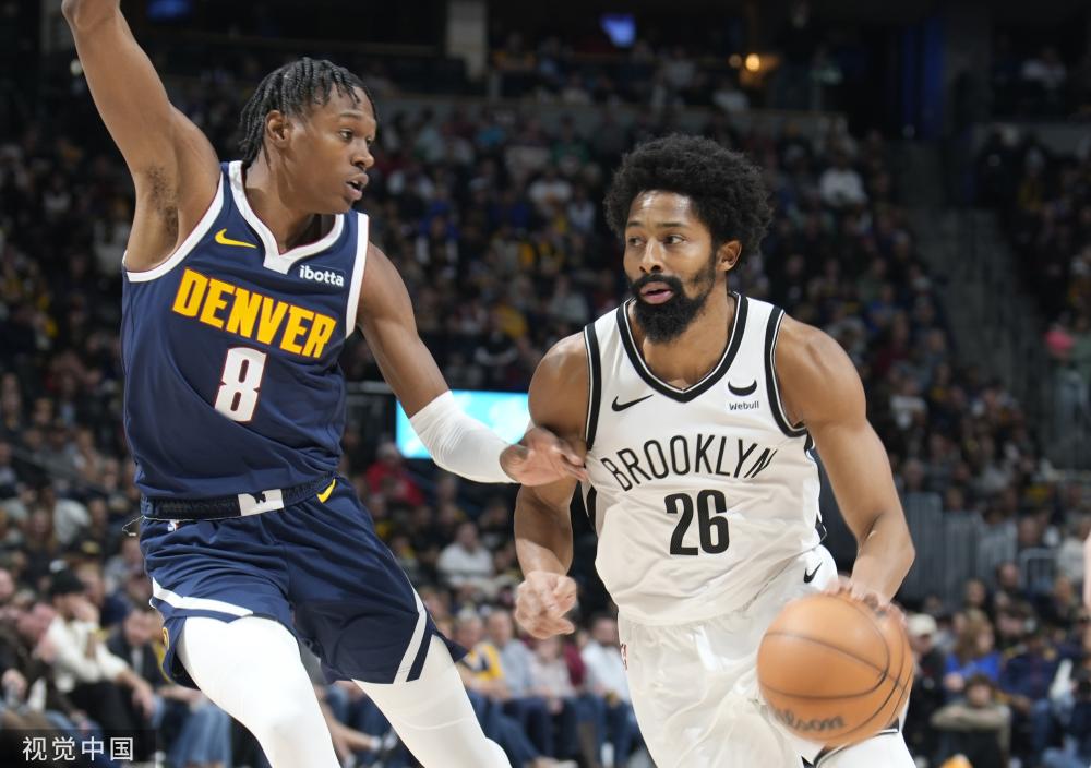 并特别强调 并特别强调